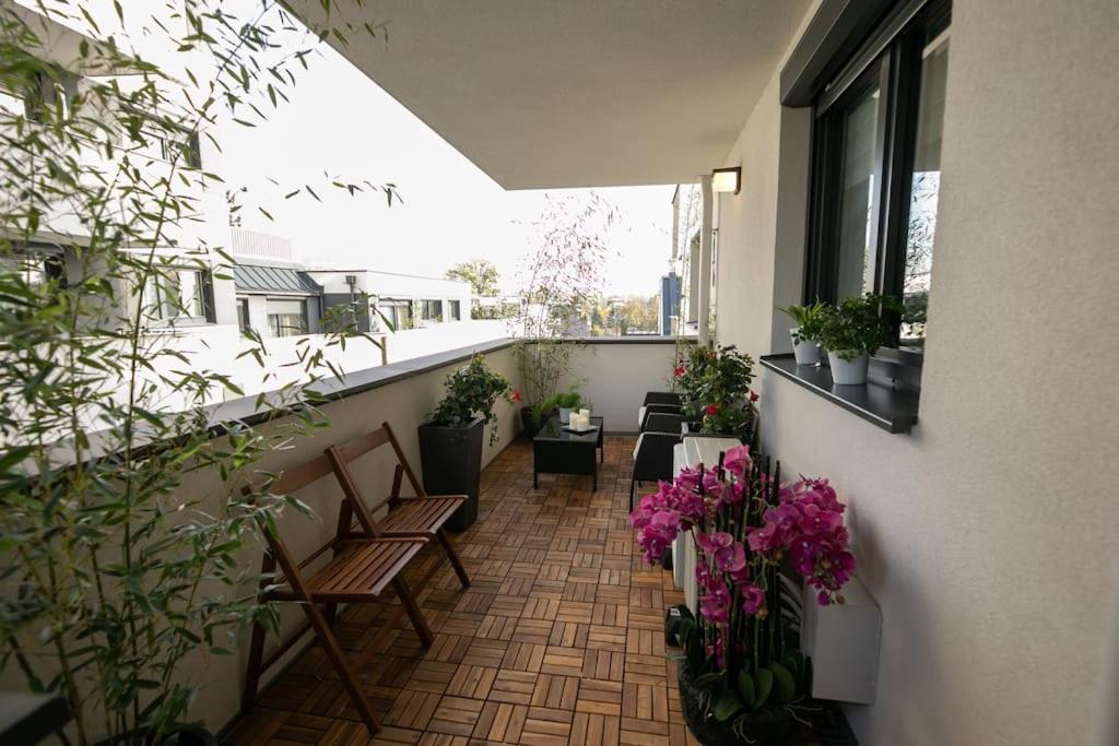 Schoenes Living Am Donauufer Wien Exteriör bild