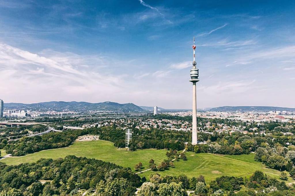 Schoenes Living Am Donauufer Wien Exteriör bild